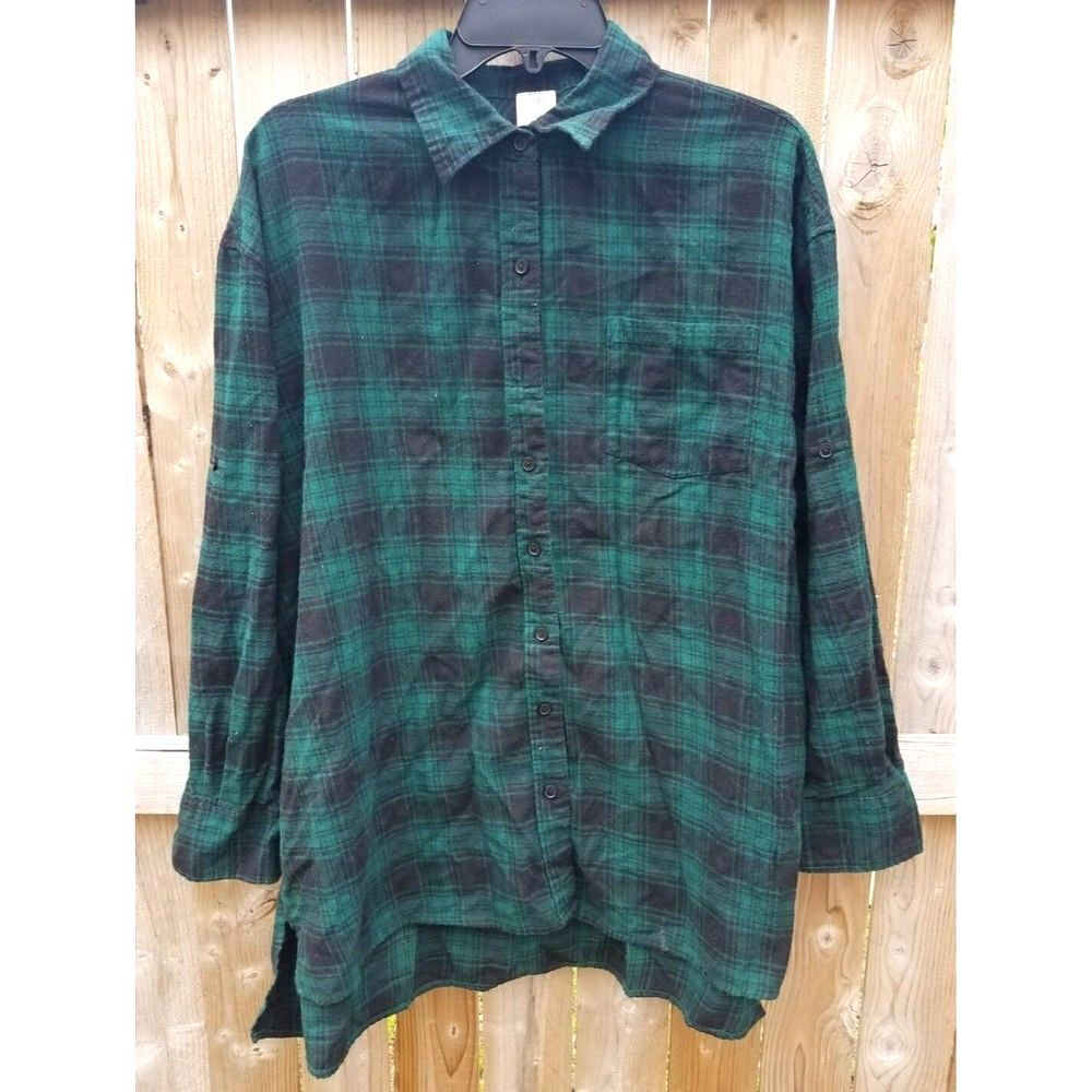 women's button down flannel shirt medium S & A black & green plaid